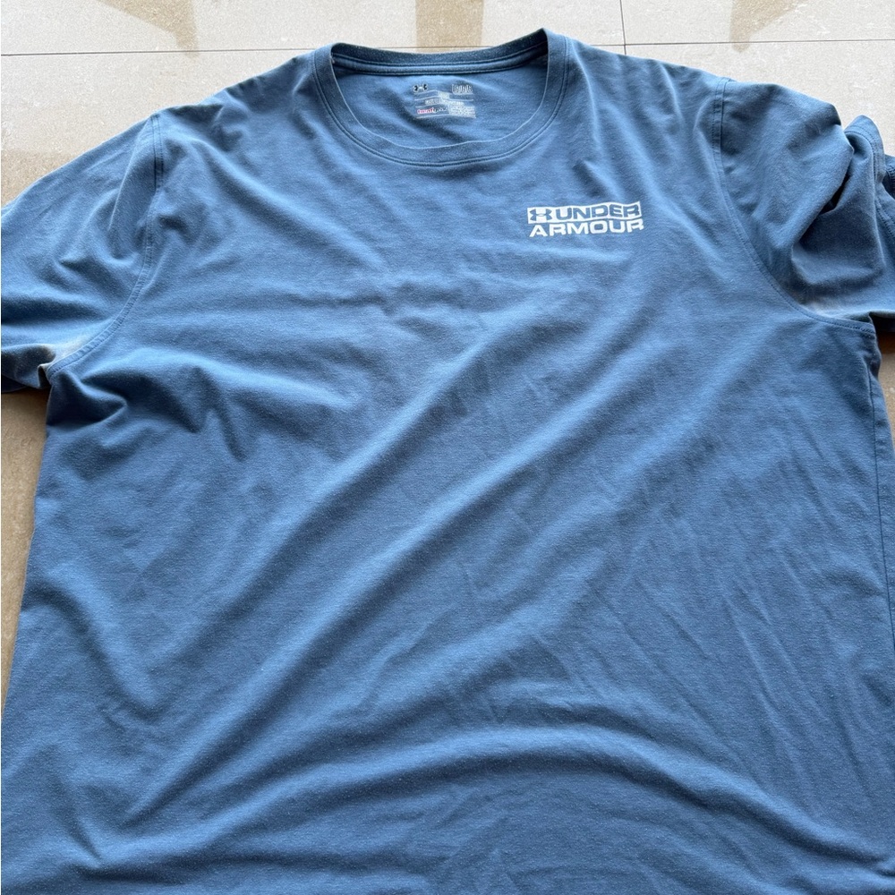 Under Armour Men's Short Sleeve Tee in Blue